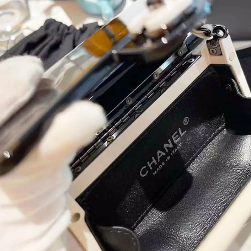 シャネル アイコン コピー ショルダーバッグ イブニング プレシキ バイカラー CC AS2513